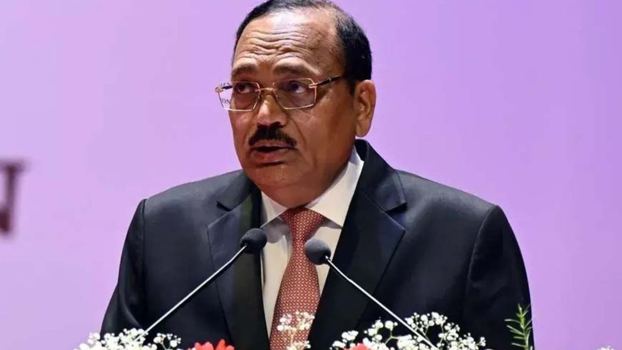 सीजेआई सूर्यकांत ने लॉ छात्रों को टी-20 क्रिकेट से समझाया पेशेवर सफलता का मंत्र