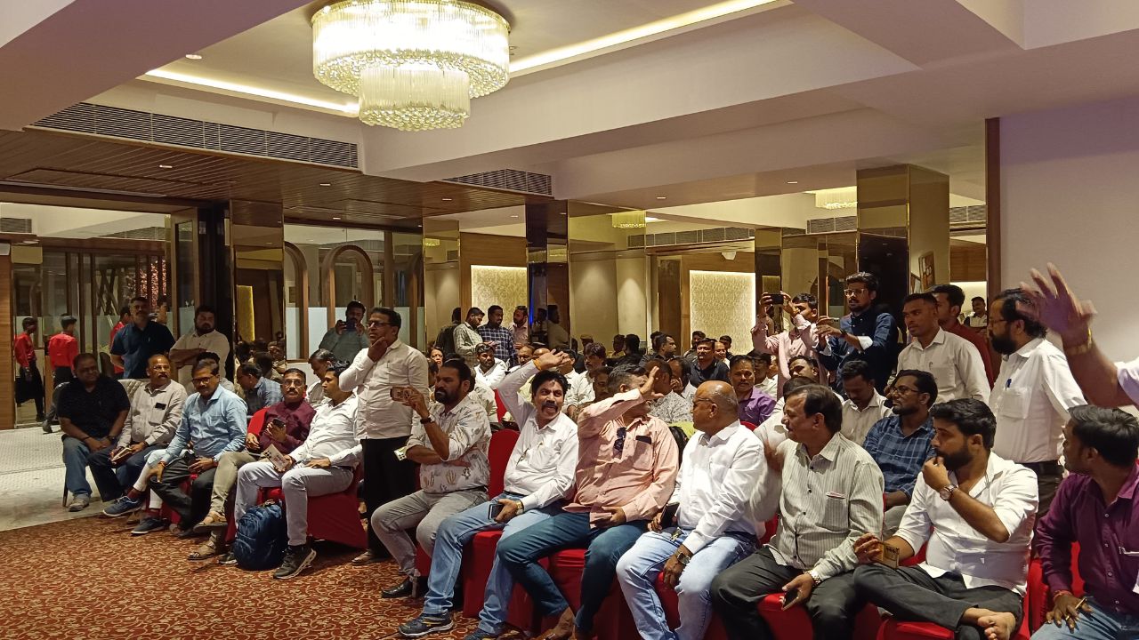 विराज प्रोफाइल्स विस्तार का कड़ा विरोध: पालघर में ग्रामीण और प्रशासन आमने-सामने