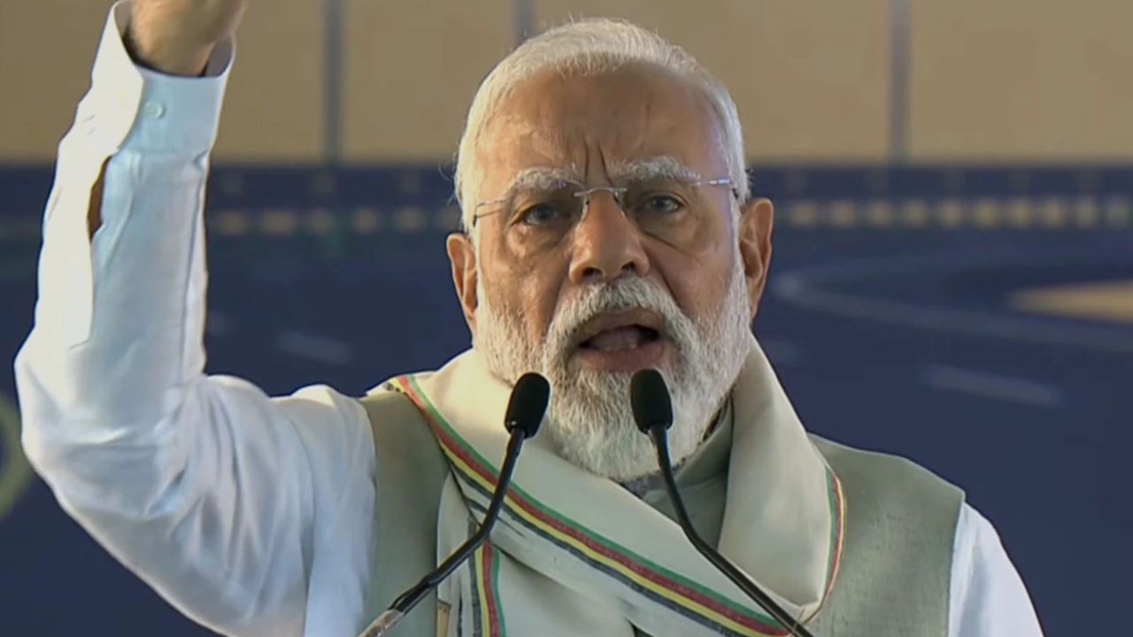 असम रैली में PM मोदी का बड़ा हमला कांग्रेस पर हार का शतक पूरा होने का दावा