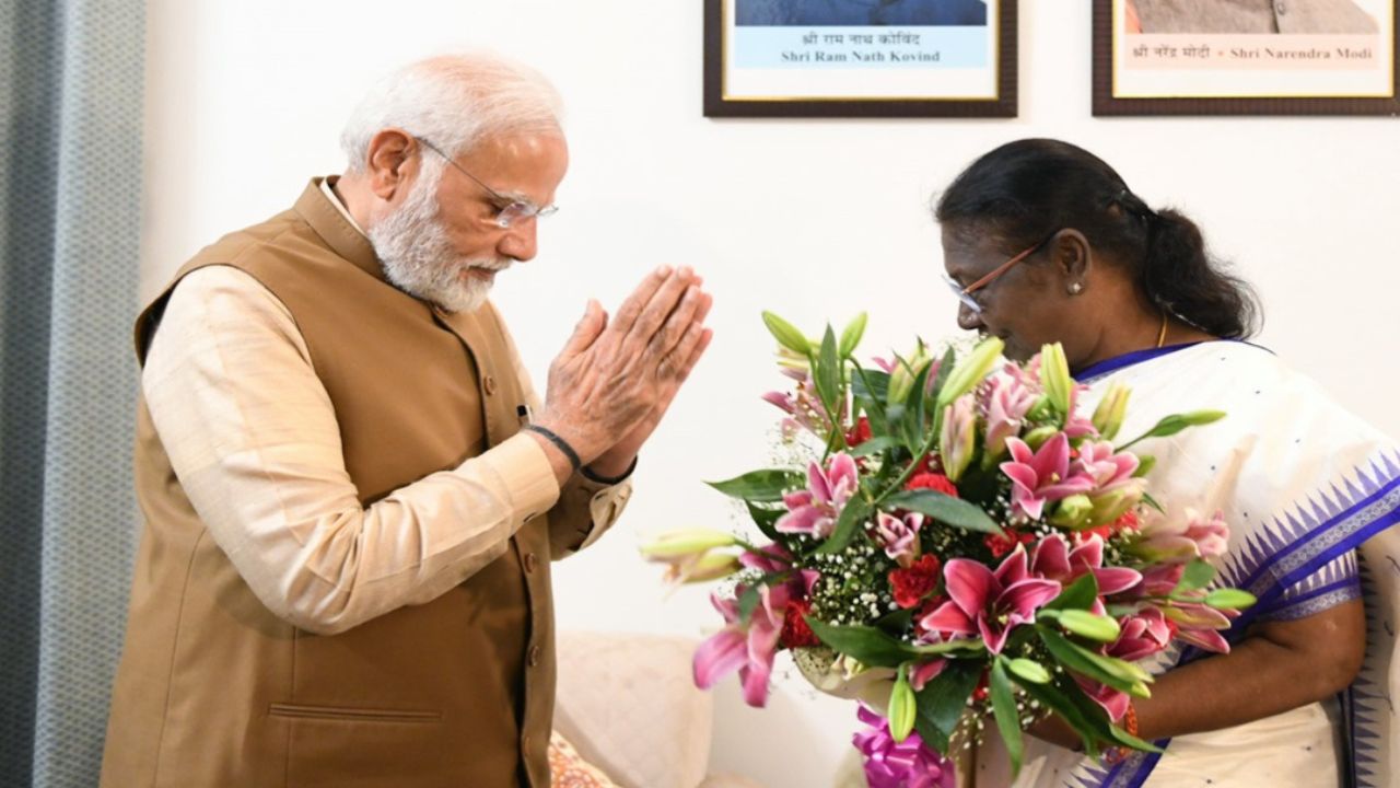 राष्ट्रपति मुर्मू के जन्मदिन पर देशभर से बधाइयों की बौछार, PM ने की लंबी उम्र की कामना